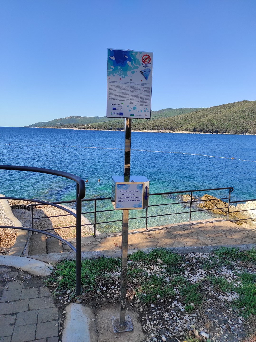 Free-to-use ashtrays on Istrian beaches