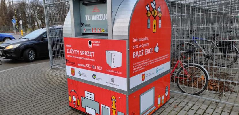 Red containers ‘Red containers’ for small-sized electro-waste