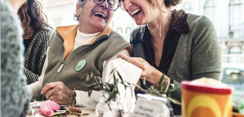 Using CREATIVITY and
sense of purpose to tackle loneliness and social isolation of elders Using CREATIVITY and
sense of purpose to tackle loneliness and social isolation of elders