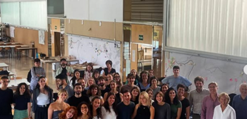 Co-creation design studio: a community-engaged pedagogy Students and citizens' workshop to co-design public spaces in their neighbourhood