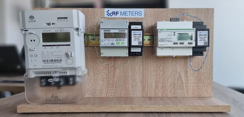 Smart Metering System This System contains Communication Module, Gateway and Radio Module