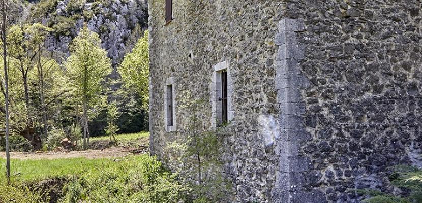 Comps-sur-Artuby (Var), moulin Chauvet Mill in a rural area, South of France