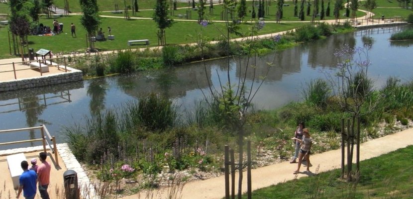 ‘La Marjal’ floodable park View of ‘La Marjal’ floodable park and the landscape it creates