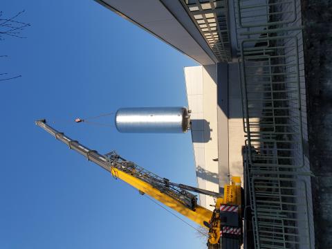 Buffer storage tank delivery. In buffer storage the heat is temporarily stored.