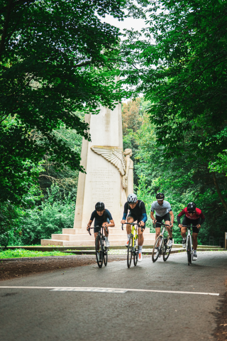 Cycling routes Cycling routes