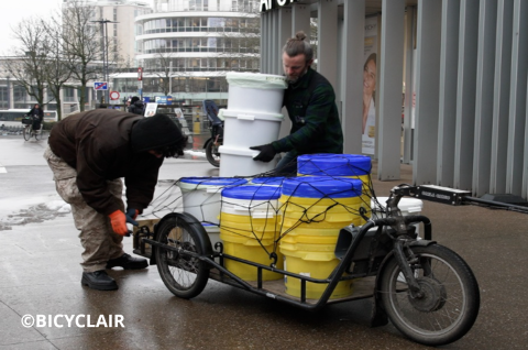Cargo bikes for biowaste collections from the hospitality sector in the city of Ghent. Picture of bins on the wheels