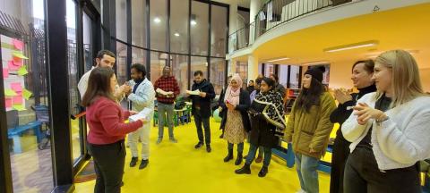 Migrants in workshop