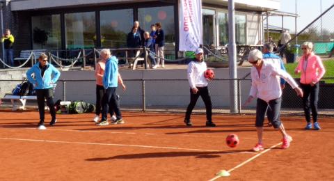 elderly people sporting
