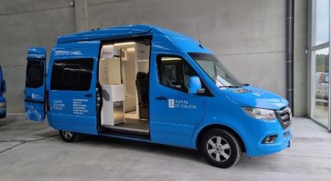 Van for technicians and veterinary services Van where the technical staff travels to provide the service