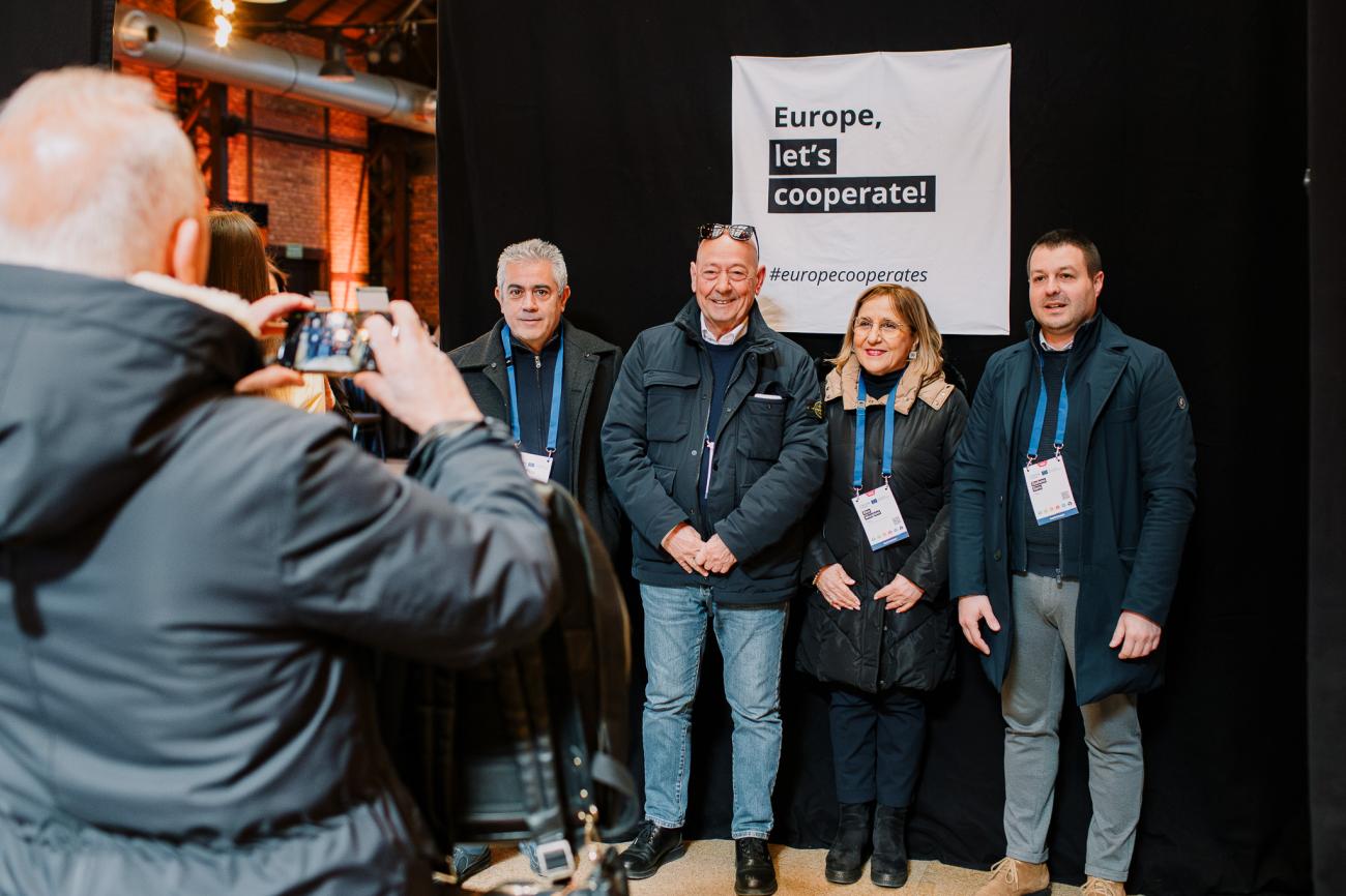Participants take a group photo at Europe, let's cooperate 2025 in Krakow
