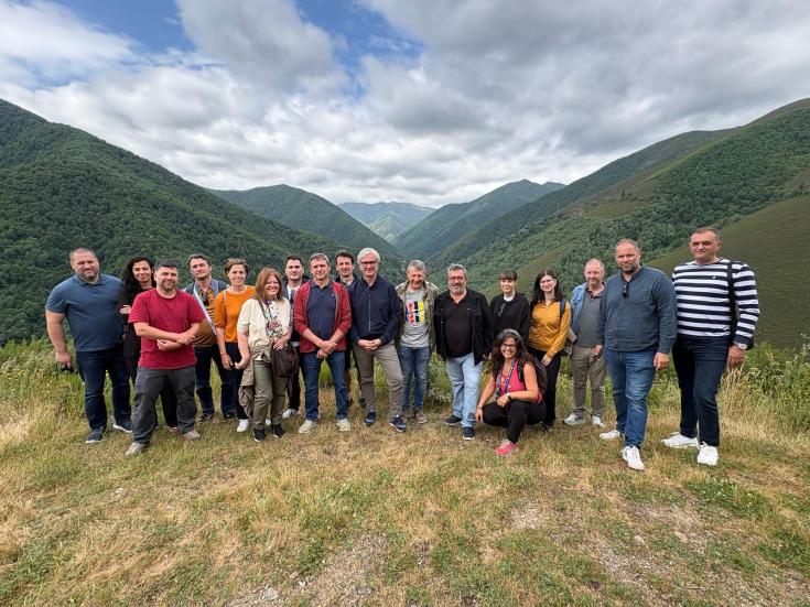 Group photo during the visit to the Muniellos Nature Park last Thursday, June 12, during the launch of the Sijma project in Oviedo.