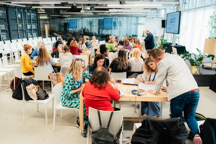 people brainstorming together