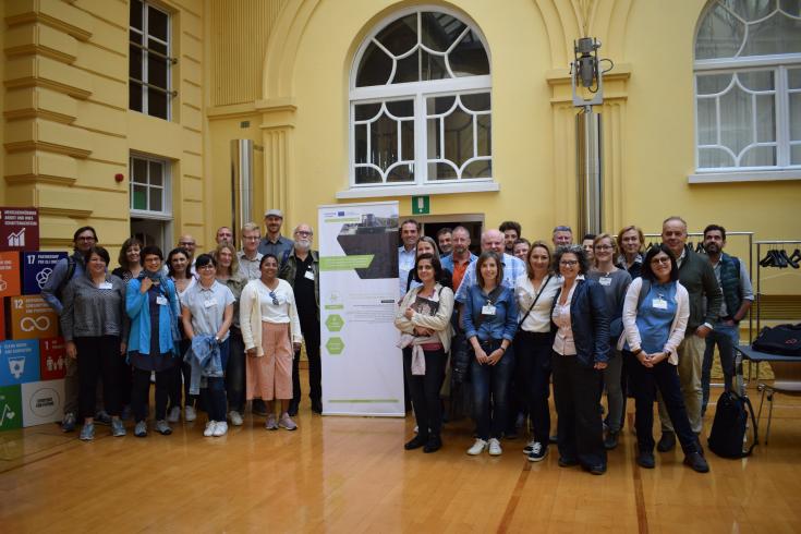 Picture of all participant with CORE poster