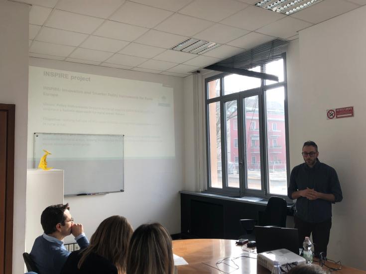 Andrea presenting the INSPIRE project to the CROSS-REIS partnership, outlining key objectives and collaborative opportunities for advancing the project’s impact.