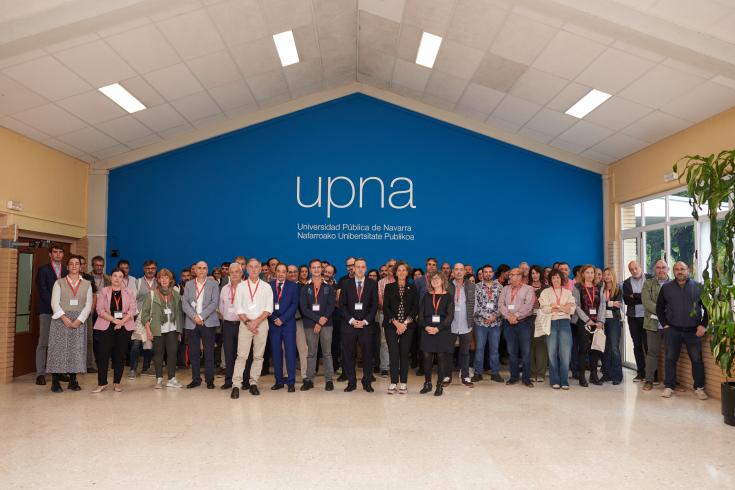 Participants in the conference on recycled aggregates.