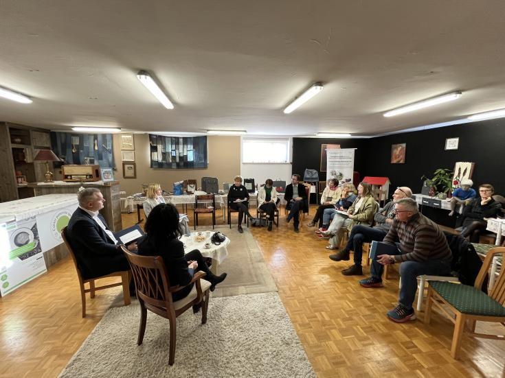 Policy-makers and reuse practitioners during a meeting in the Reuse center in Slovenia