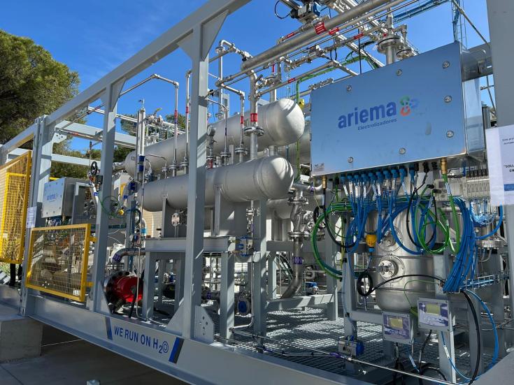 Hydrogen plant