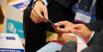 Jobs and tenders opportunity Exchange of business cards