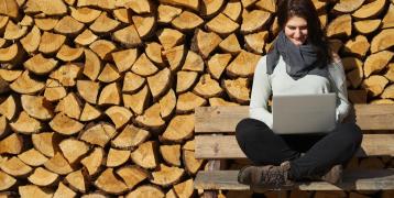 Digital Nomad sitting on a bench