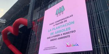 Reforestation advertisement in a music concert