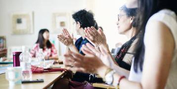 Applauses in a meeting