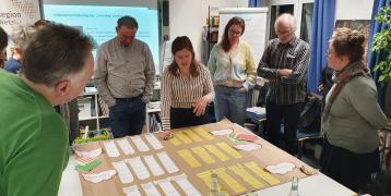 Assessment round moderadet by Hanna Kramer from the Institute for Rural Development Research. 
